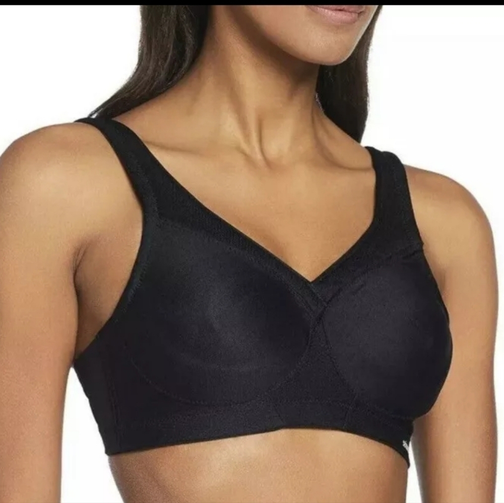 Glamorise Sport Elite Performance Wire Free Black Bra. Size 38C. New without tag